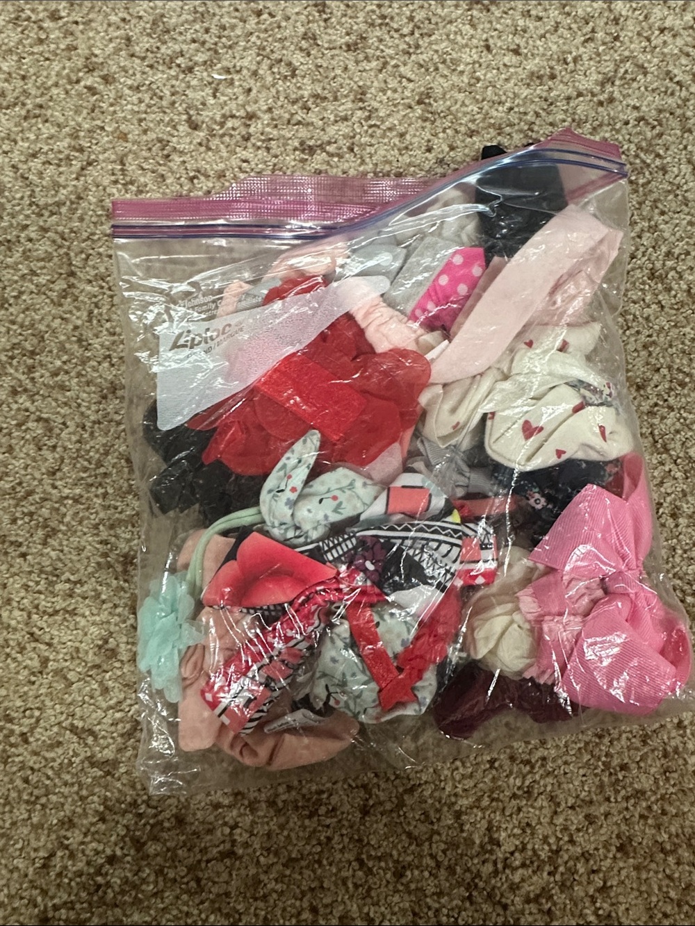 Mixed Girls Hair Bows & Scrunchies - Pink Red Assortment